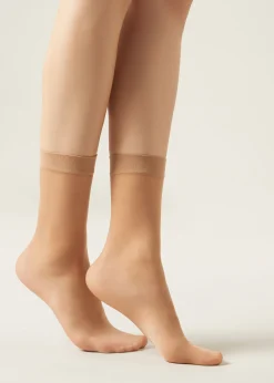 Women Calzedonia 20 Denier 3/4 Length Sheer Socks