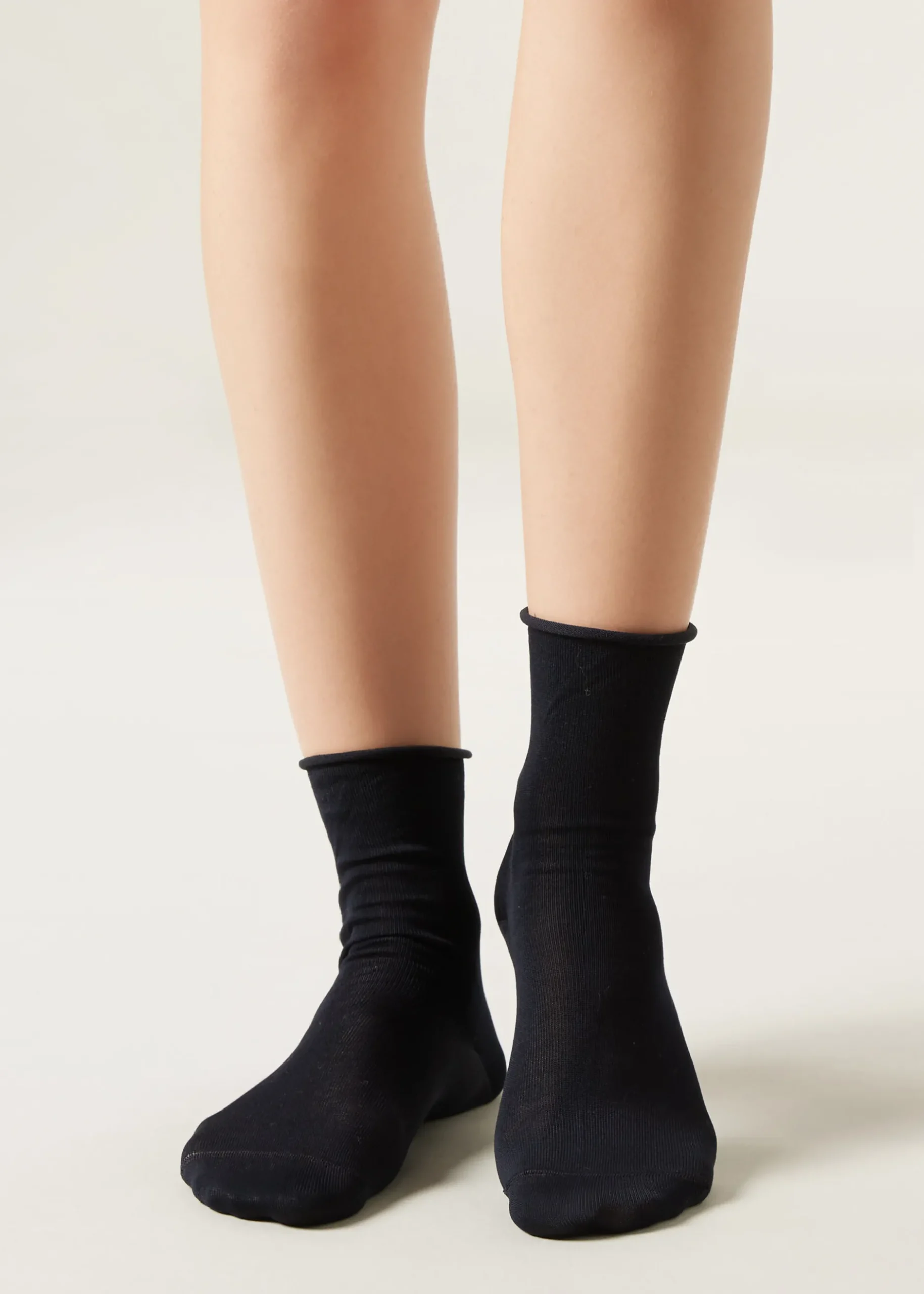 Women Calzedonia Short Lisle Socks With Raw Cut Cuffs