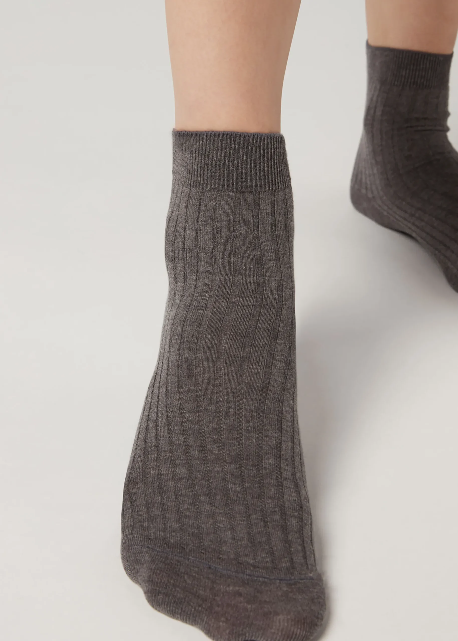 Women Calzedonia Short Ribbed Socks With Cotton And Cashmere